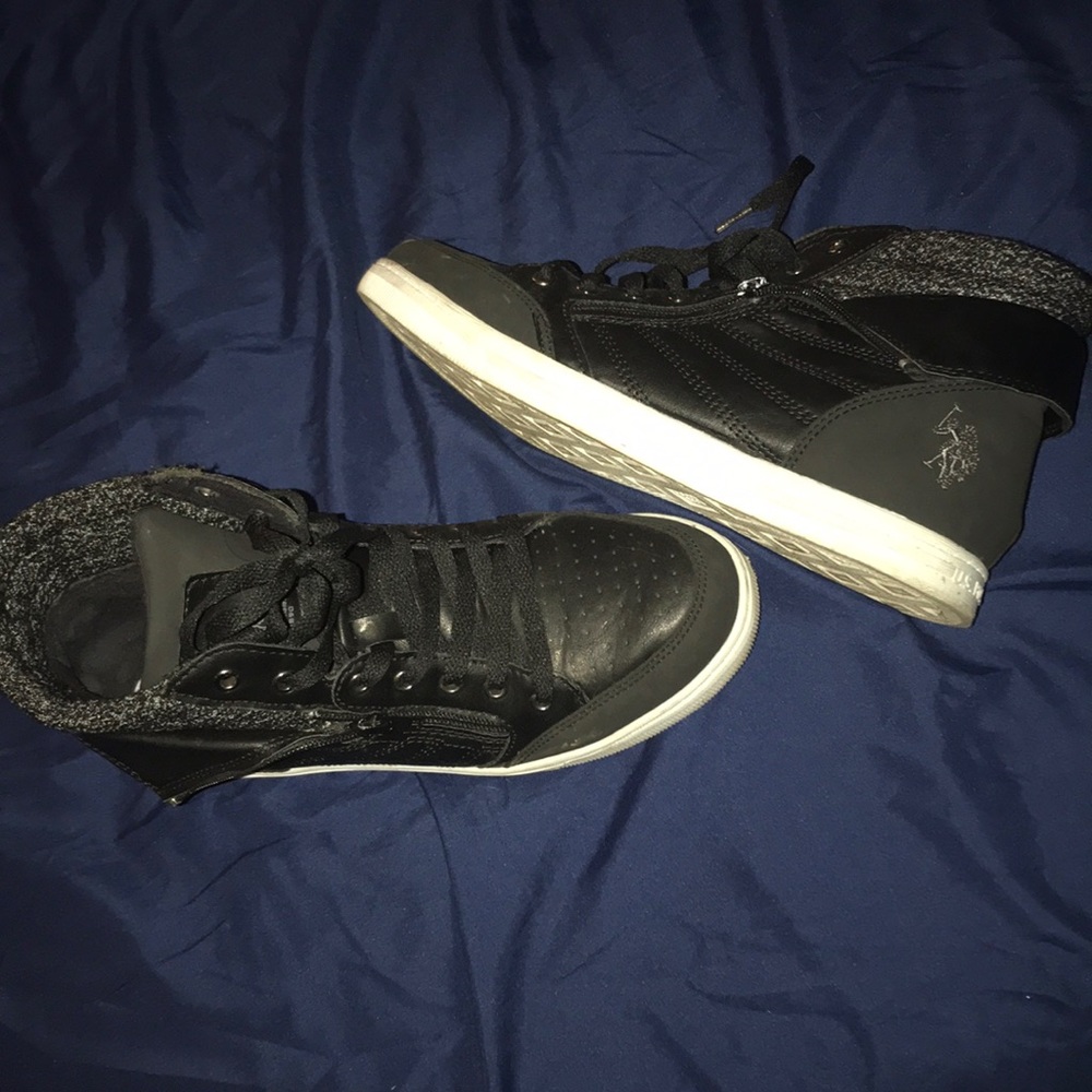 Sneaker booties, super cute